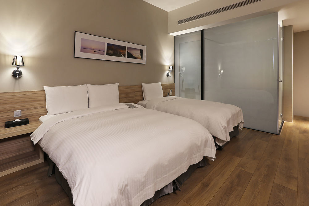 Miller Inn Тайчжун Экстерьер фото