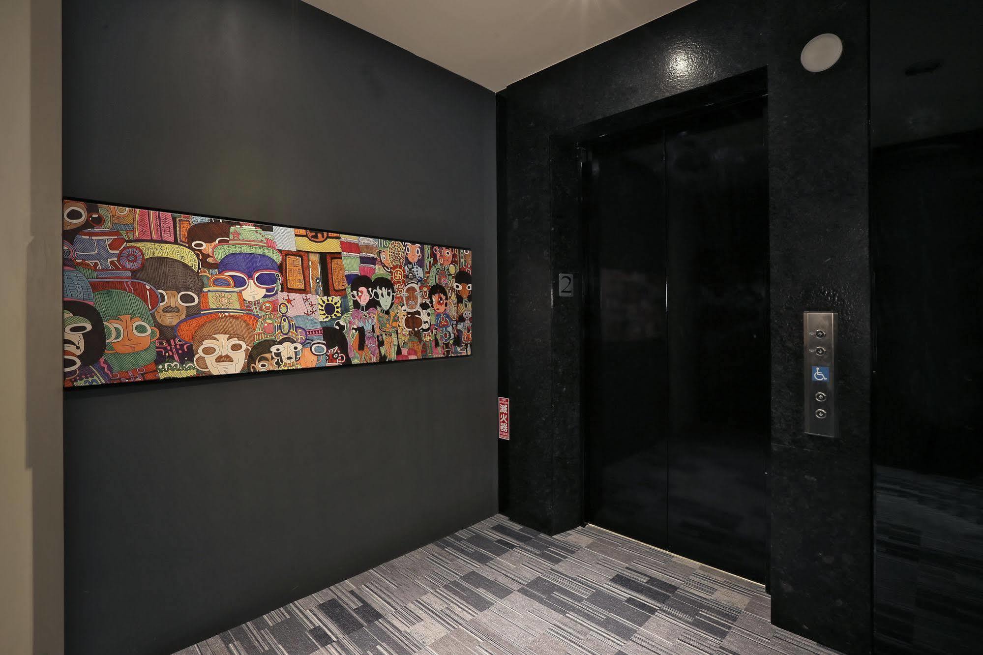 Miller Inn Тайчжун Экстерьер фото